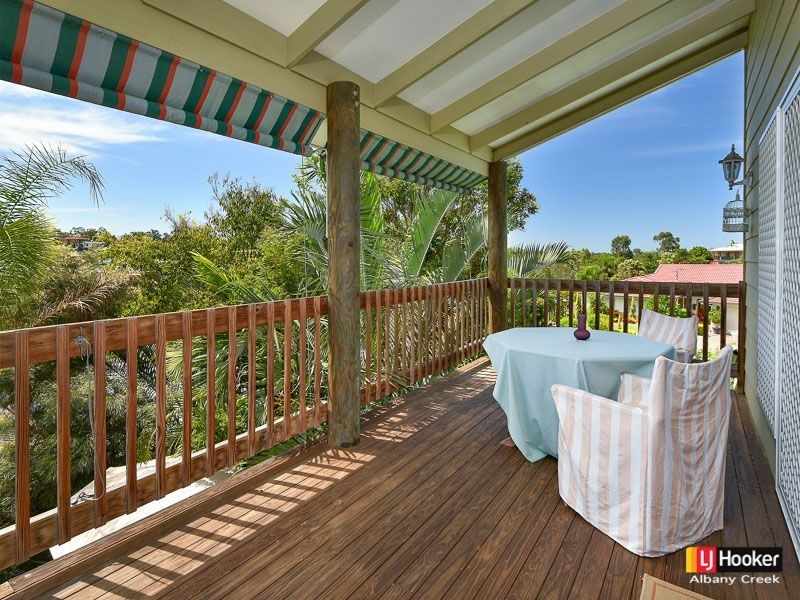 1 Marina Court, Eatons Hill QLD 4037