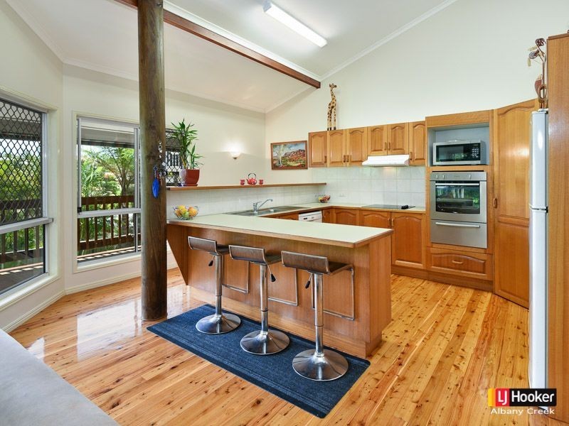 1 Marina Court, Eatons Hill QLD 4037