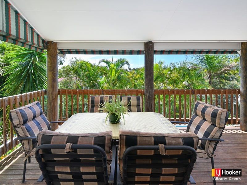 1 Marina Court, Eatons Hill QLD 4037