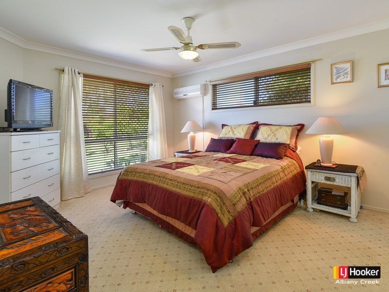 1 Marina Court, Eatons Hill QLD 4037