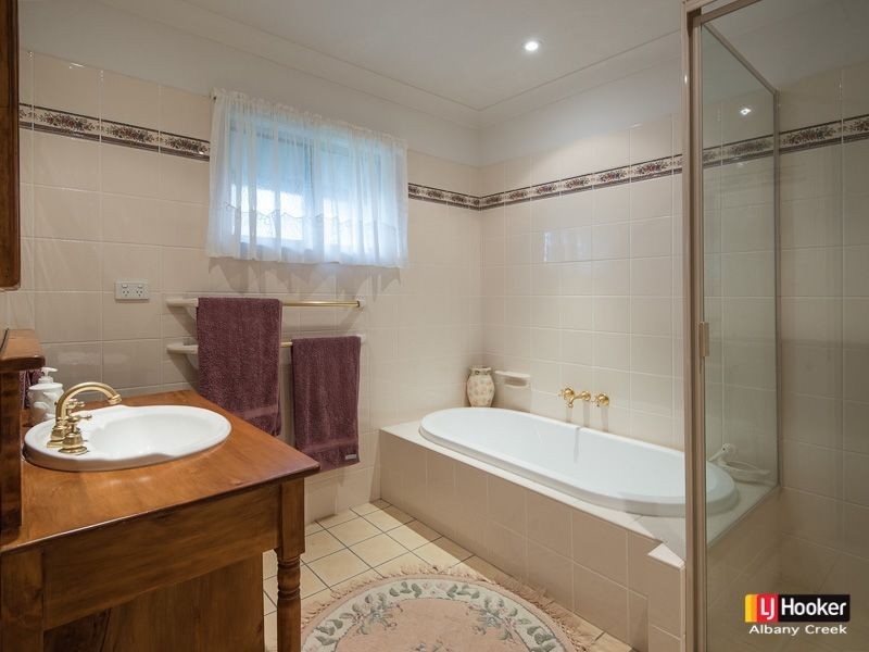 38 Inverpine Court, Petrie QLD 4502