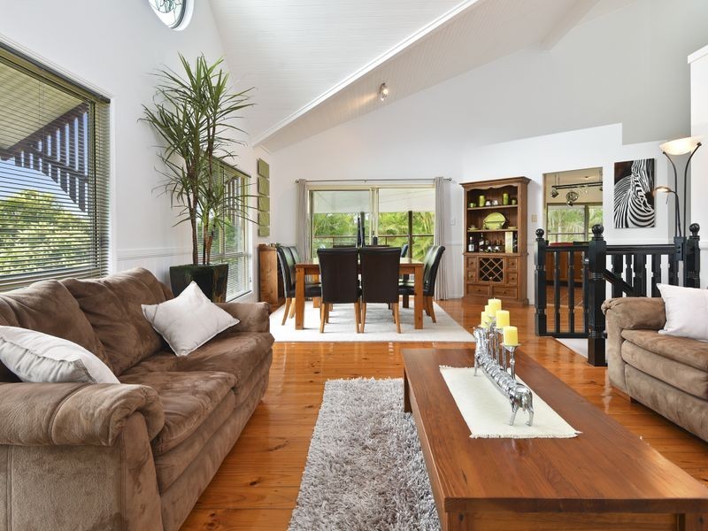 7 Jessica Court, Eatons Hill QLD 4037