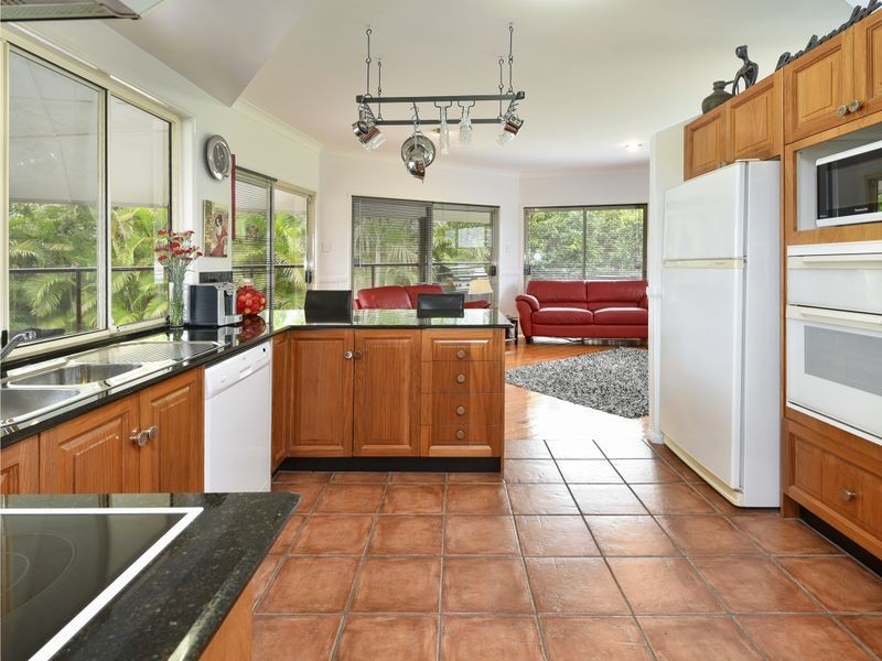 7 Jessica Court, Eatons Hill QLD 4037