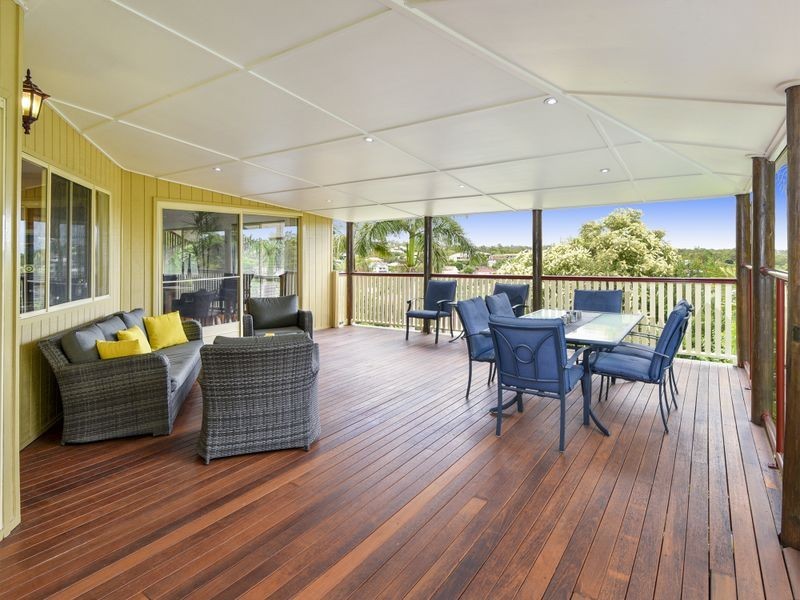 7 Jessica Court, Eatons Hill QLD 4037