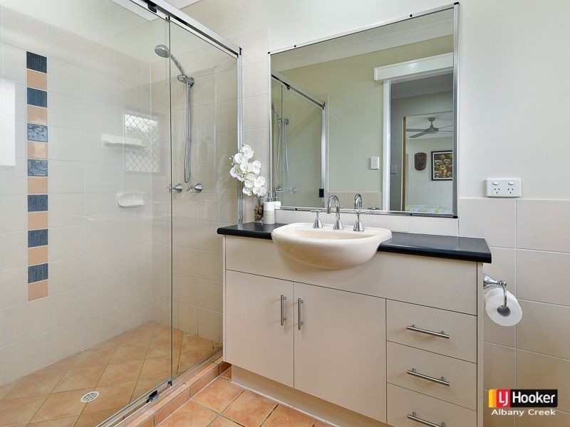 25 Birmingham Street, Eatons Hill QLD 4037