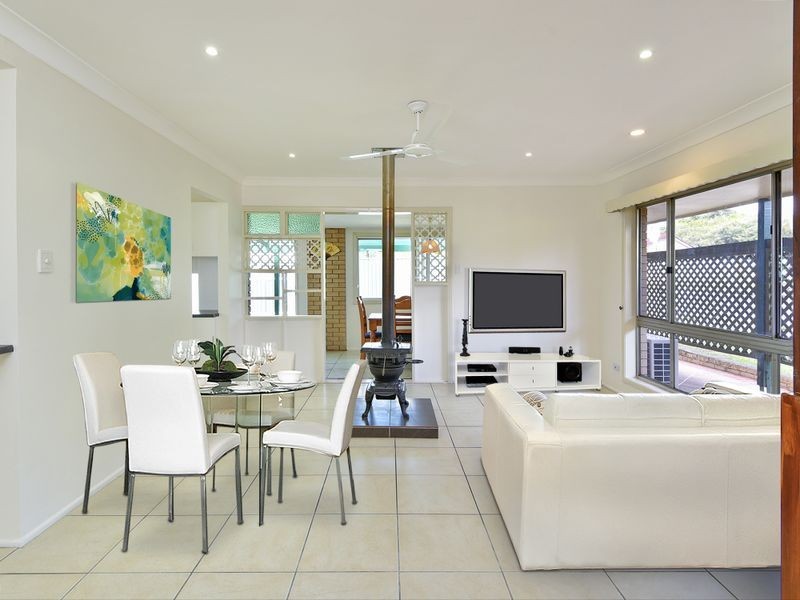 2 Stephen Street, Albany Creek QLD 4035