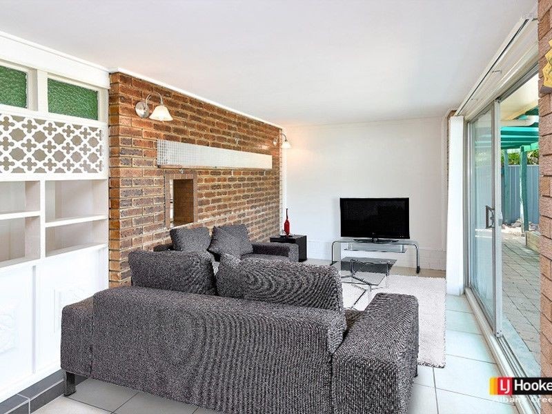 2 Stephen Street, Albany Creek QLD 4035