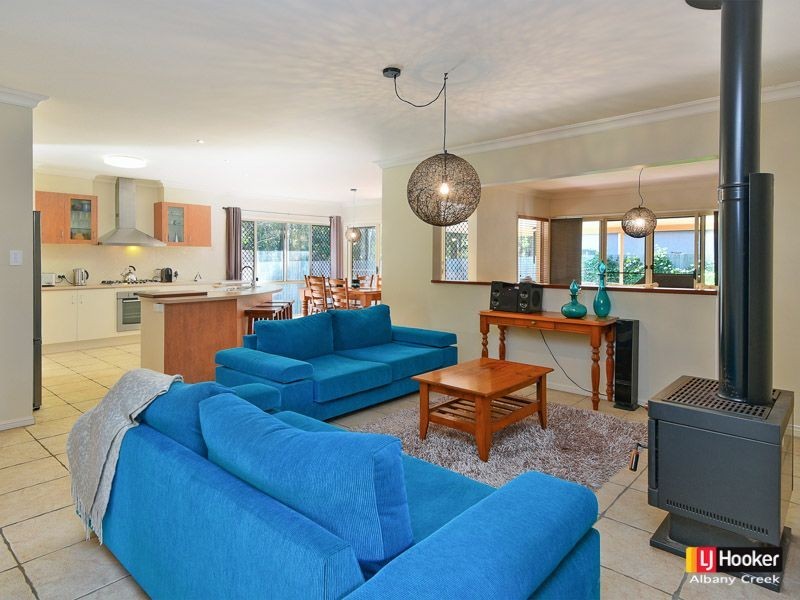 9 Fred Campbell Drive, Albany Creek QLD 4035