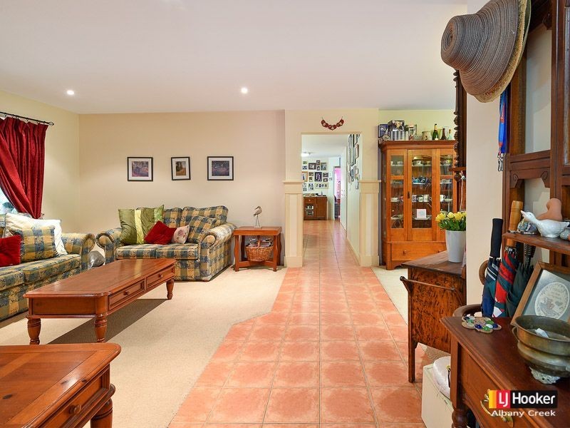 3 Zorina Court, Eatons Hill QLD 4037