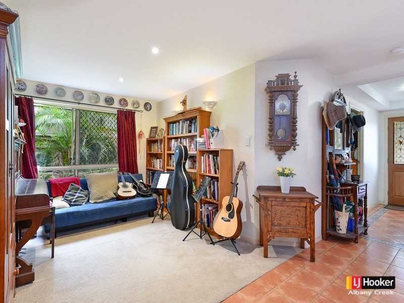 3 Zorina Court, Eatons Hill QLD 4037