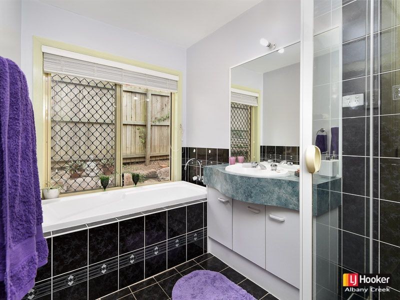 3 Zorina Court, Eatons Hill QLD 4037