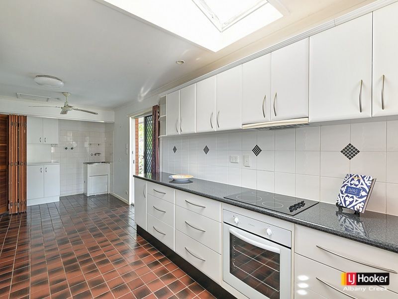 15 Bunya Park Drive, Eatons Hill QLD 4037