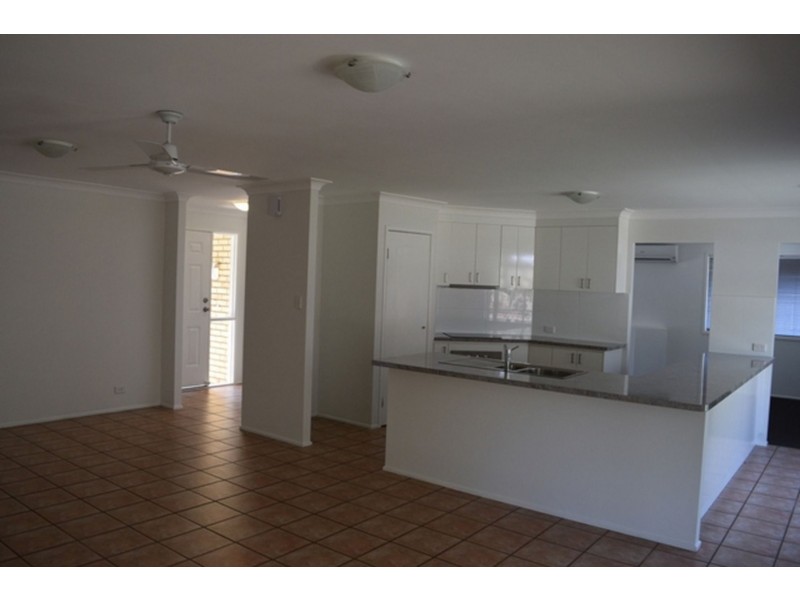 9 Tallebudgera Crescent, Albany Creek QLD 4035