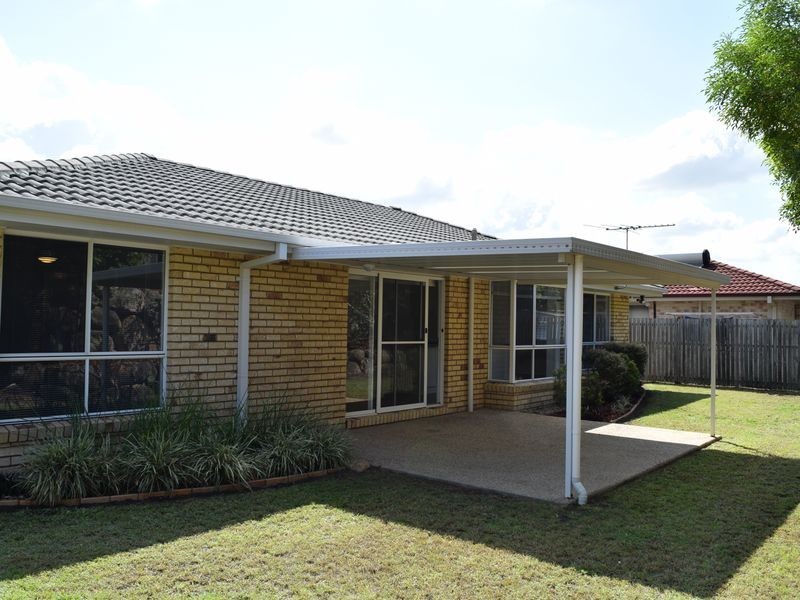 9 Tallebudgera Crescent, Albany Creek QLD 4035