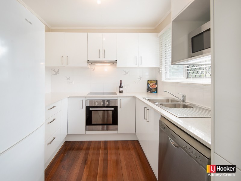 667 Albany Creek Road, Albany Creek QLD 4035