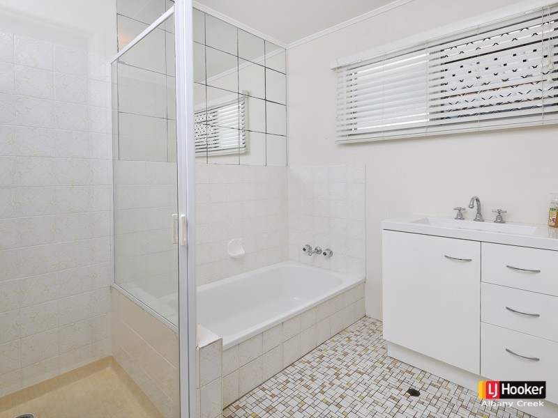 667 Albany Creek Road, Albany Creek QLD 4035