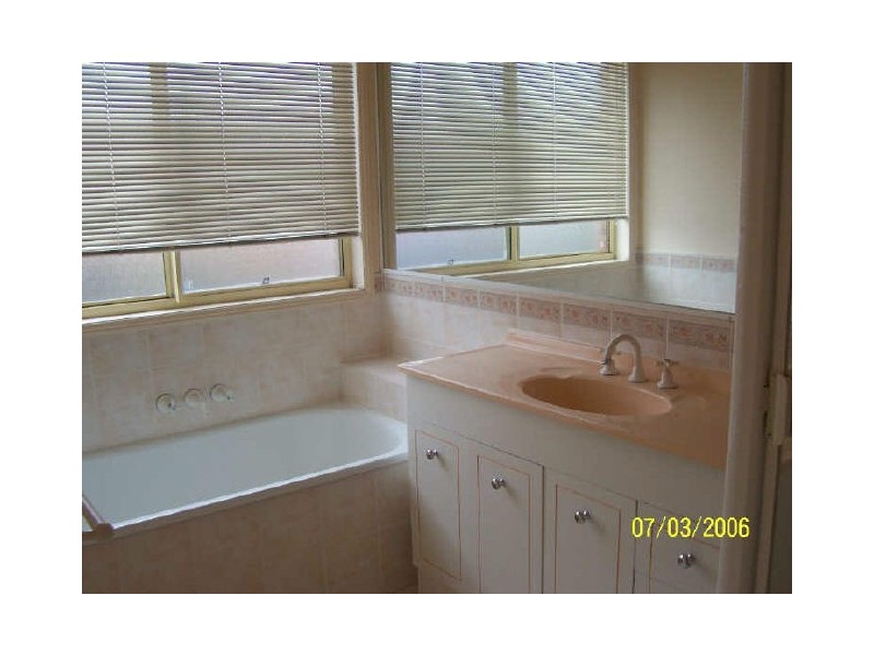 Eatons Hill QLD 4037