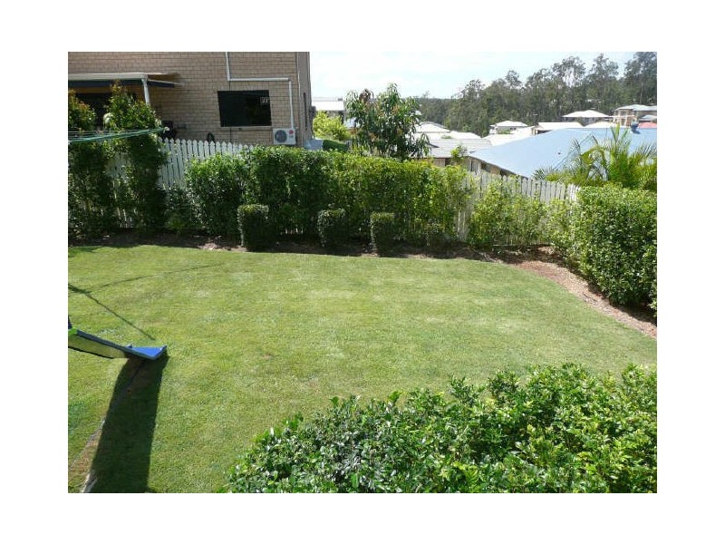 127 Saraband Drive, Eatons Hill QLD 4037