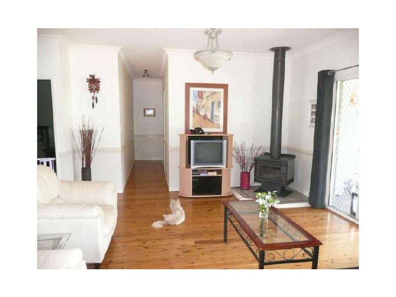 127 Saraband Drive, Eatons Hill QLD 4037