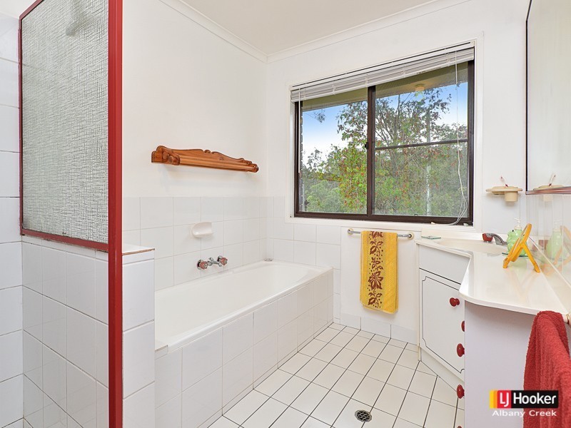 1 Eden Drive, Eatons Hill QLD 4037