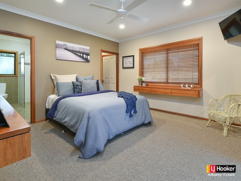 17 Hero Street, Eatons Hill QLD 4037