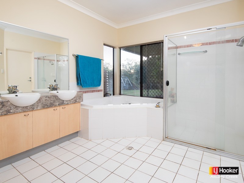 47 Hunter Circuit, Petrie QLD 4502