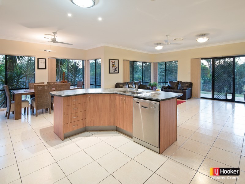 47 Hunter Circuit, Petrie QLD 4502