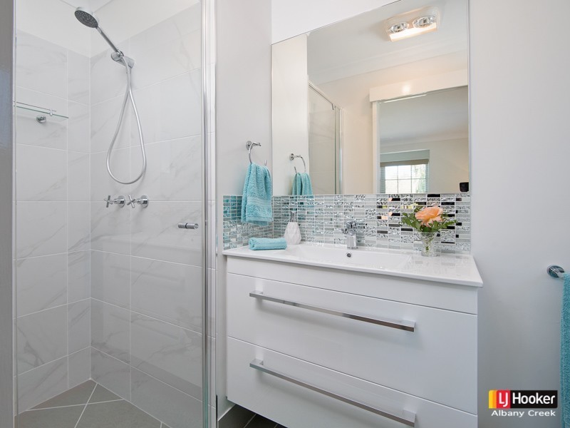 7 Basswood Court, Albany Creek QLD 4035