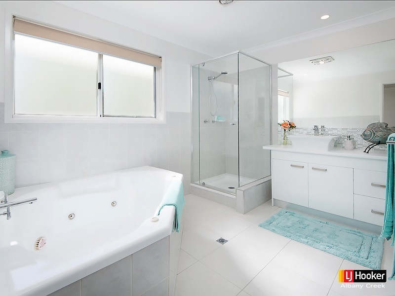 7 Basswood Court, Albany Creek QLD 4035