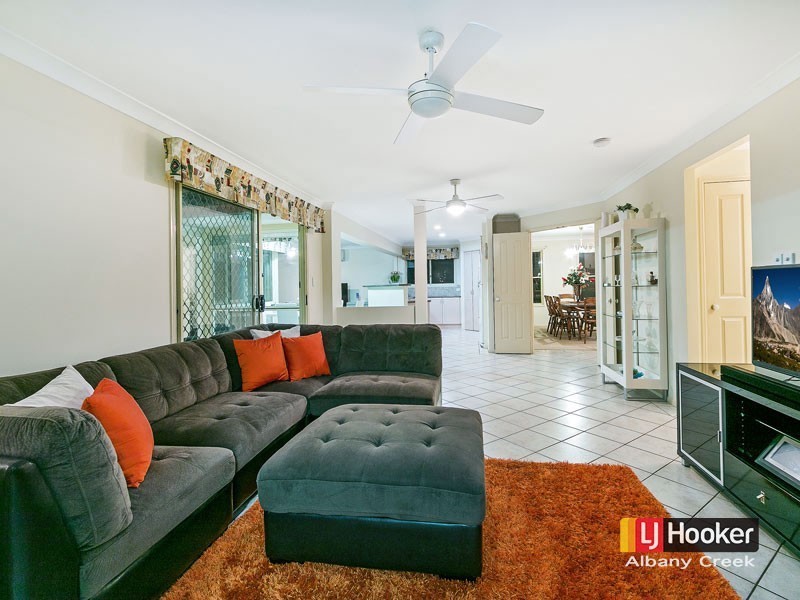 7 Egret Court, Albany Creek QLD 4035