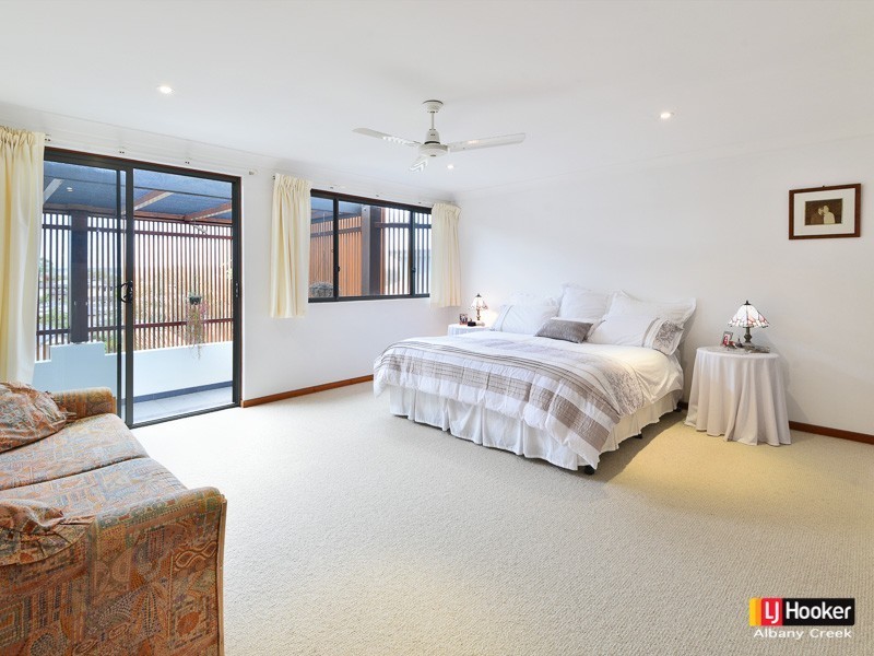 35 Brigadoon Crescent, Eatons Hill QLD 4037