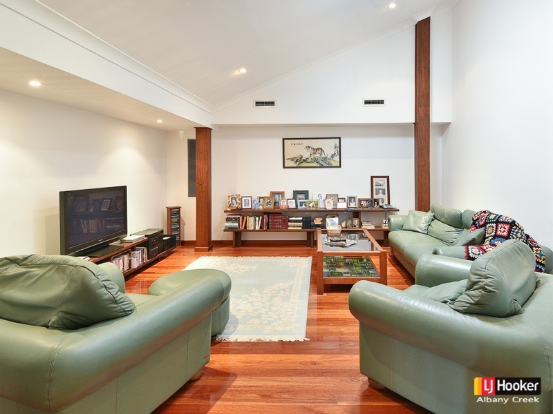 35 Brigadoon Crescent, Eatons Hill QLD 4037