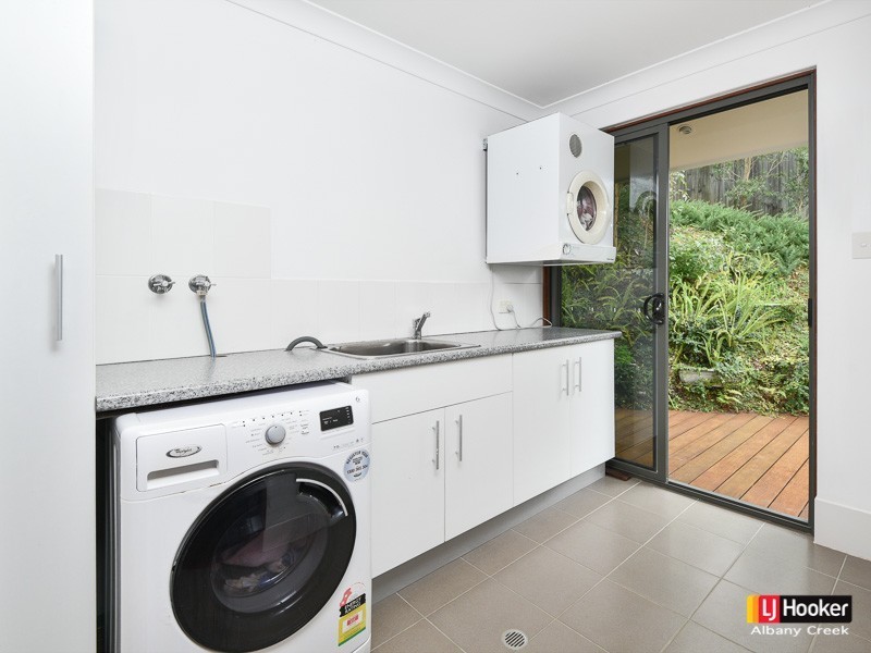 35 Brigadoon Crescent, Eatons Hill QLD 4037