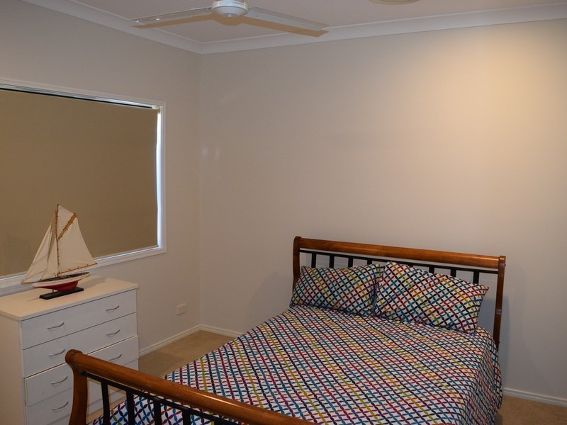 16 Bend Court, Eatons Hill QLD 4037