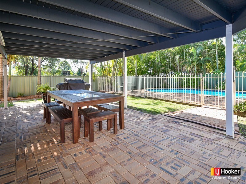 4 Strathford Avenue, Albany Creek QLD 4035
