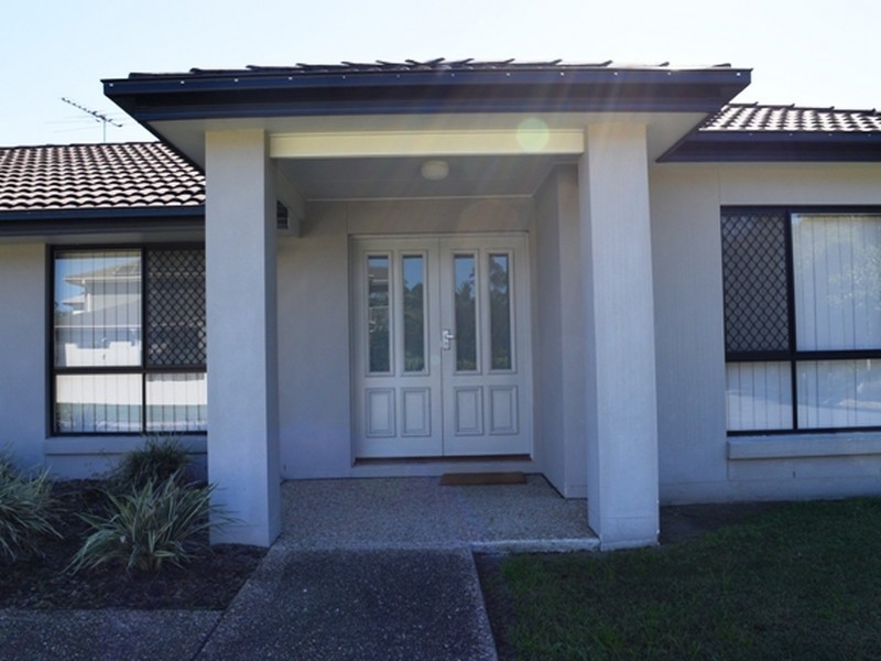 2 Shallows Court, Eatons Hill QLD 4037