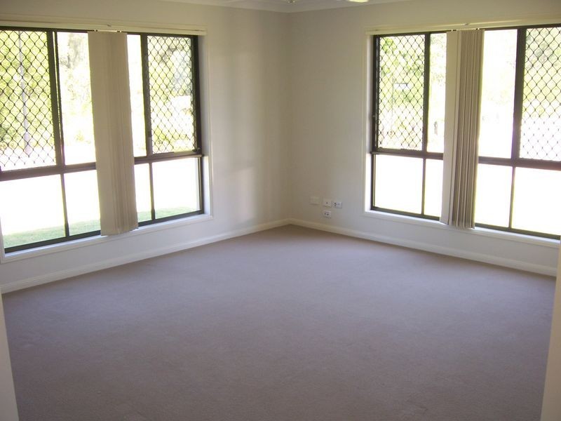 2 Shallows Court, Eatons Hill QLD 4037