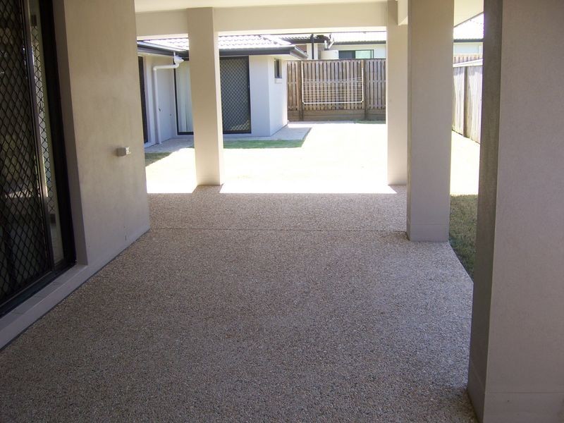 2 Shallows Court, Eatons Hill QLD 4037