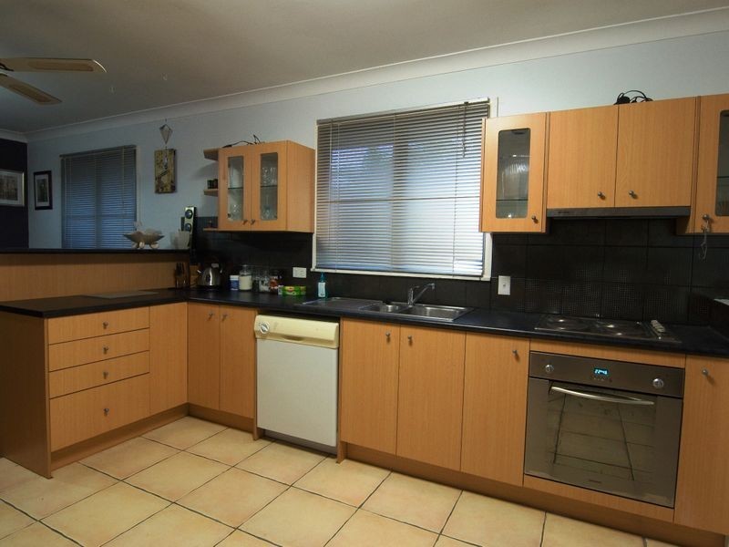 4 Tomanbil Court, Albany Creek QLD 4035