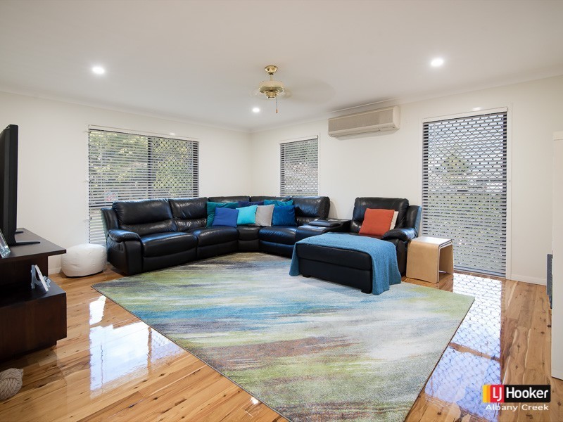 25 Talisman Court, Eatons Hill QLD 4037