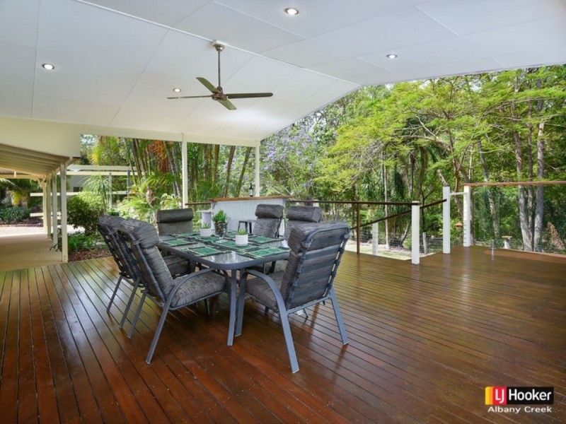 4 La Vista Court, Cashmere QLD 4500