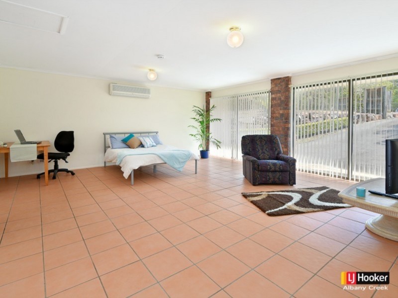 4 La Vista Court, Cashmere QLD 4500