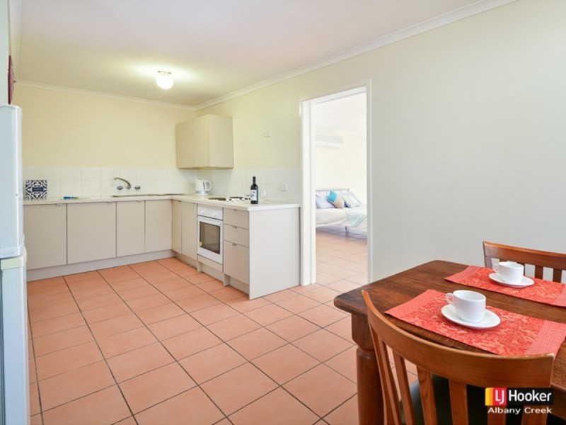 4 La Vista Court, Cashmere QLD 4500