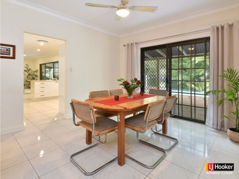 4 La Vista Court, Cashmere QLD 4500