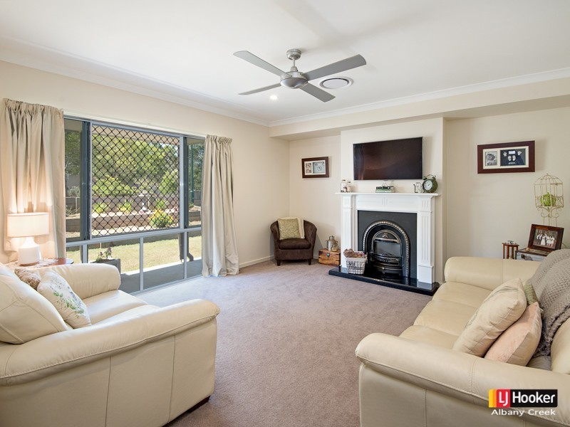 33 Dana Street, Cashmere QLD 4500