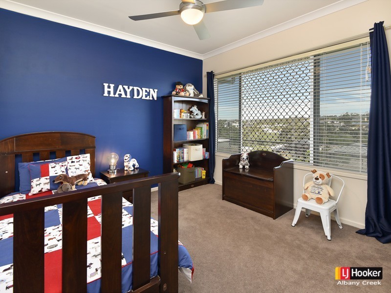 33 Dana Street, Cashmere QLD 4500