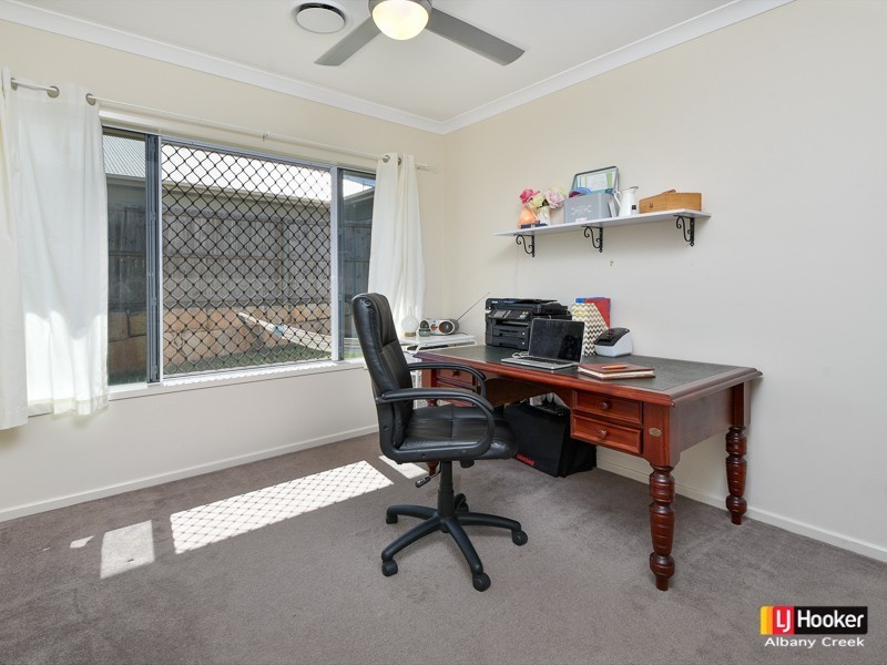33 Dana Street, Cashmere QLD 4500