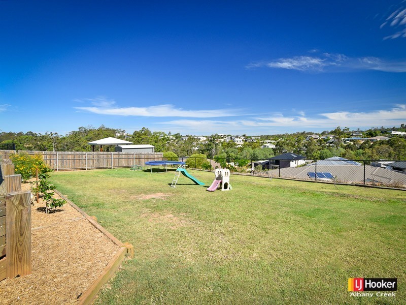 33 Dana Street, Cashmere QLD 4500
