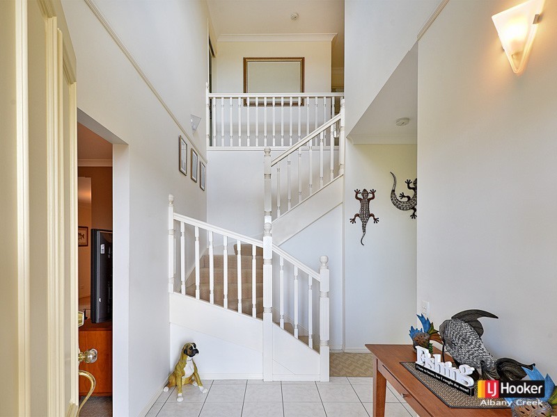 52 Oakmont Crescent, Albany Creek QLD 4035