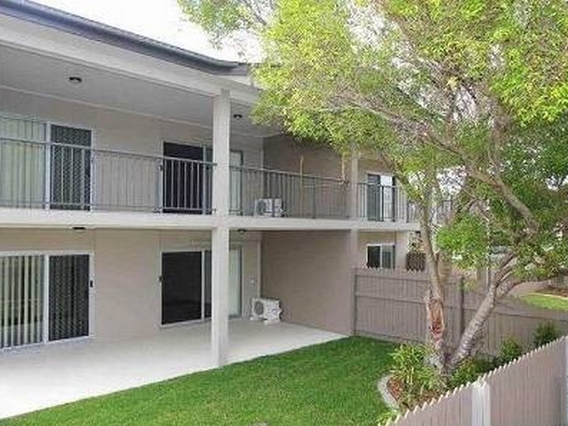 2/71 Charlie Street, Zillmere QLD 4034